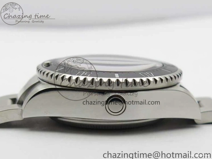 0107 Sea-Dweller DEEPSEA 116660 GMF 316L Steel Black Dial on SS Bracelet A UrbanChic 2959